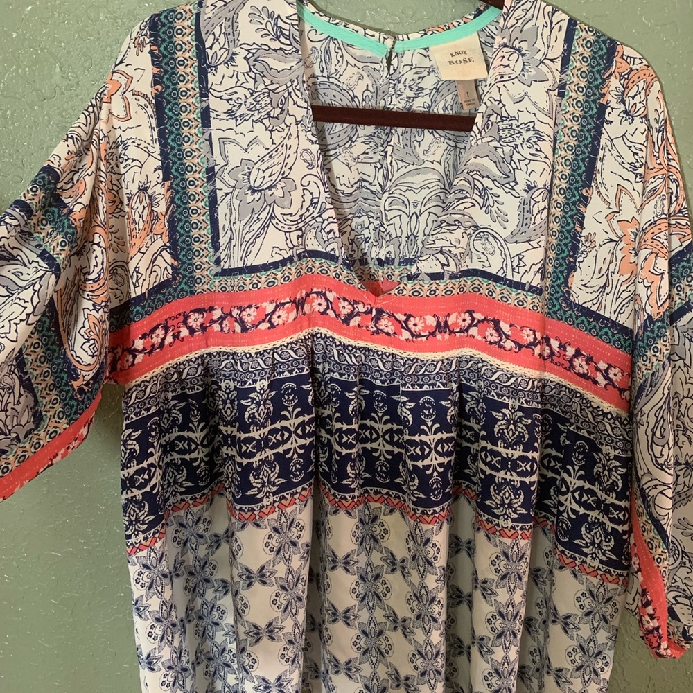 Knox Rose flowy spring top